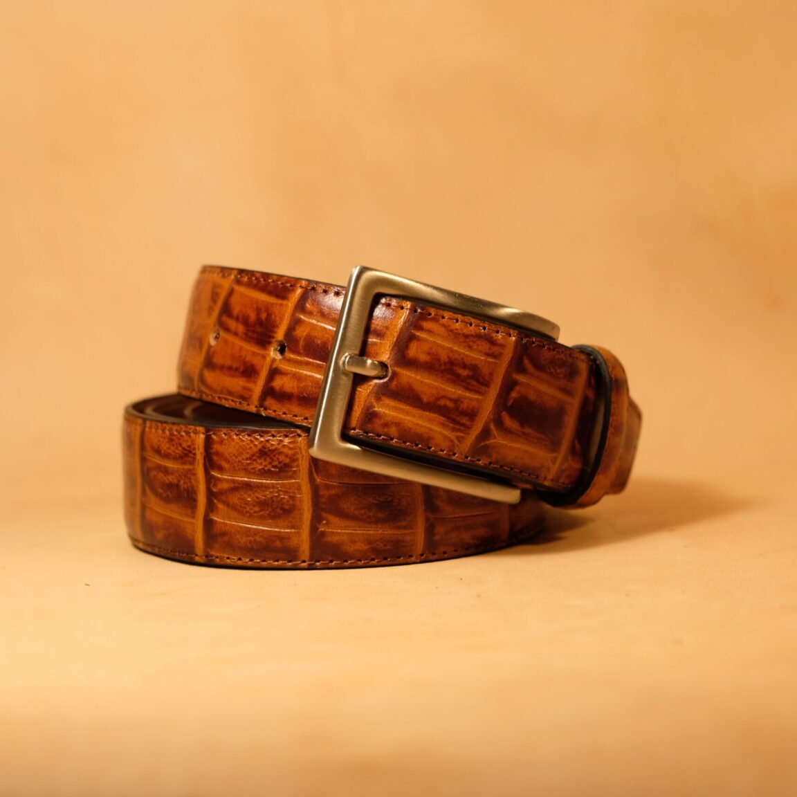 Cinturón de piel marrón efecto coco envejecido