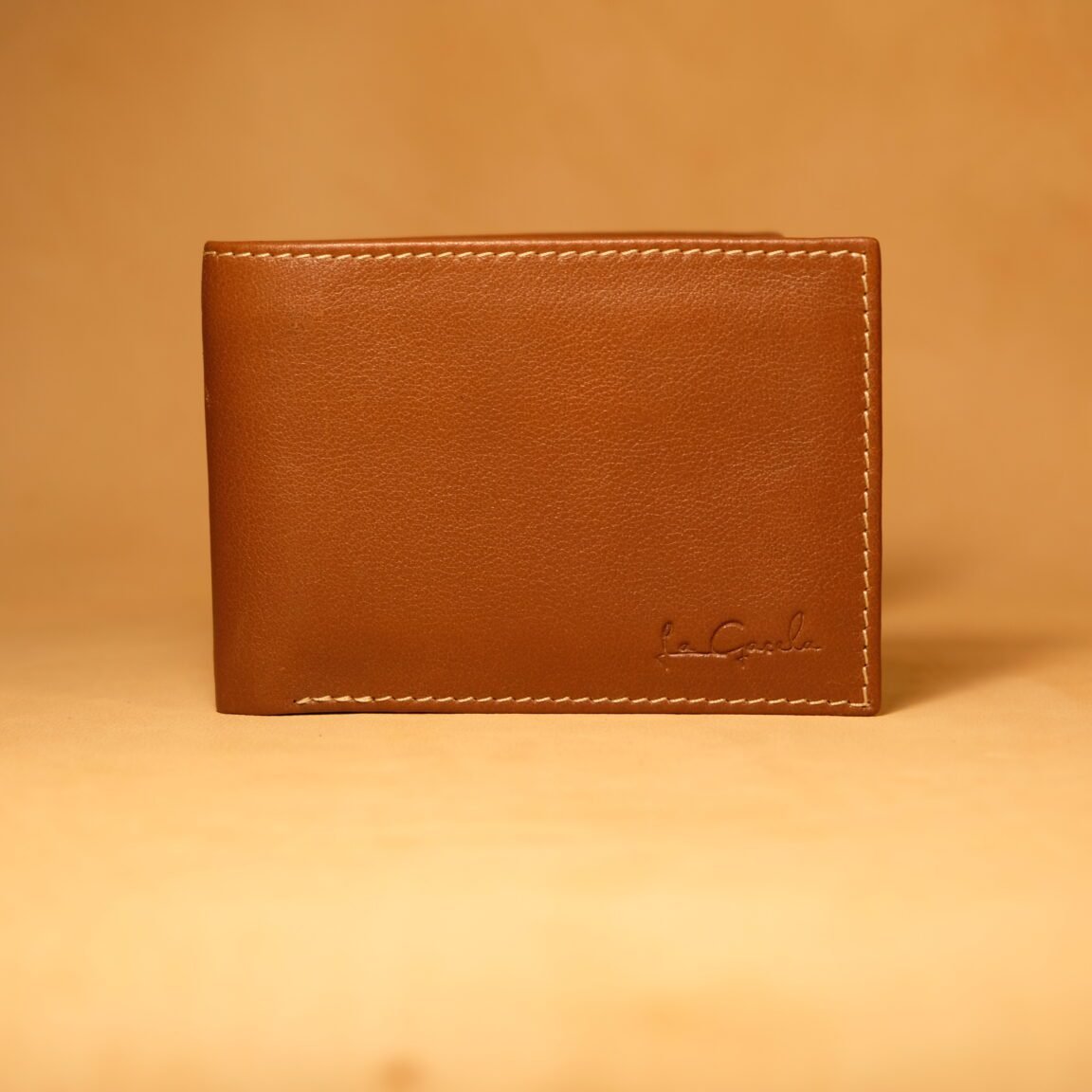 cartera tipo americano con monedero trasero marron claro