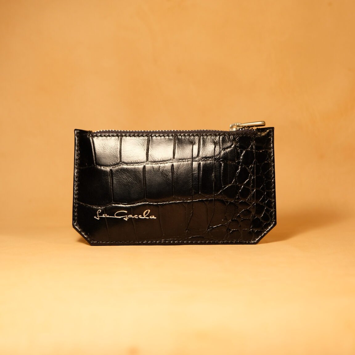 Tarjetero de piel con monedero negro